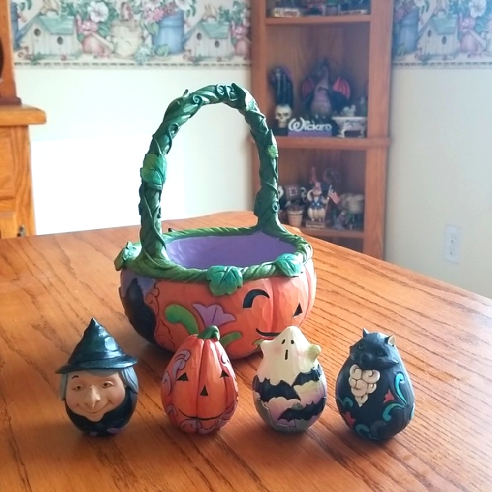 Jim Shore Halloween basket AUTOGRAPHED - Picture 4 of 12